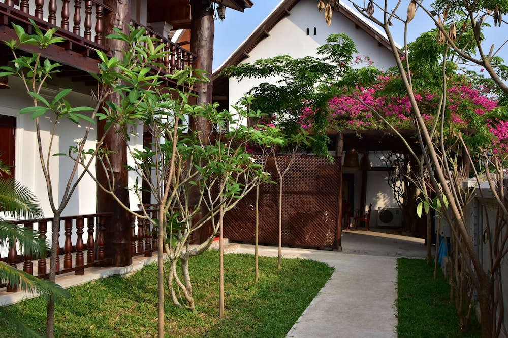 Treasure Hotel Laos 45/49