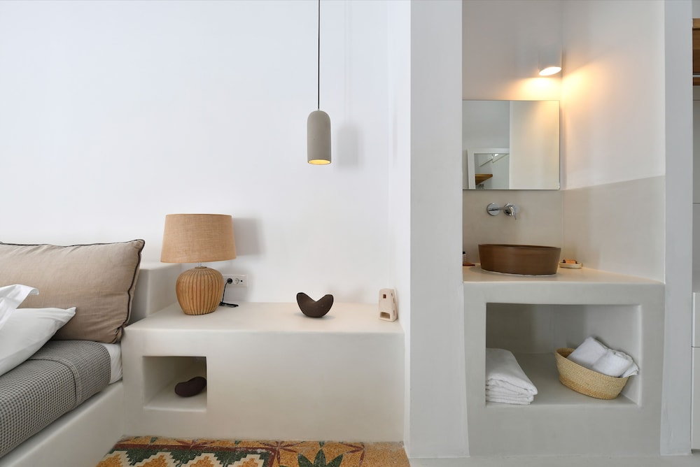Thiro Villas Santorini 15/27