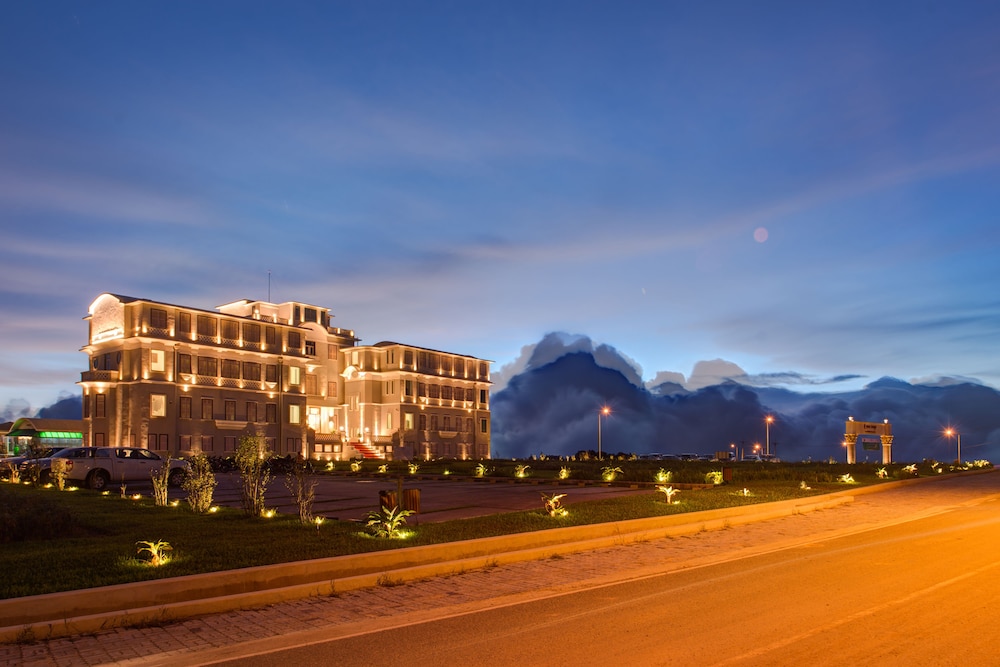 Le Bokor Palace 2/50