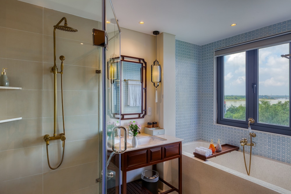 Cozy Savvy Boutique Hotel Hoi An 49/50