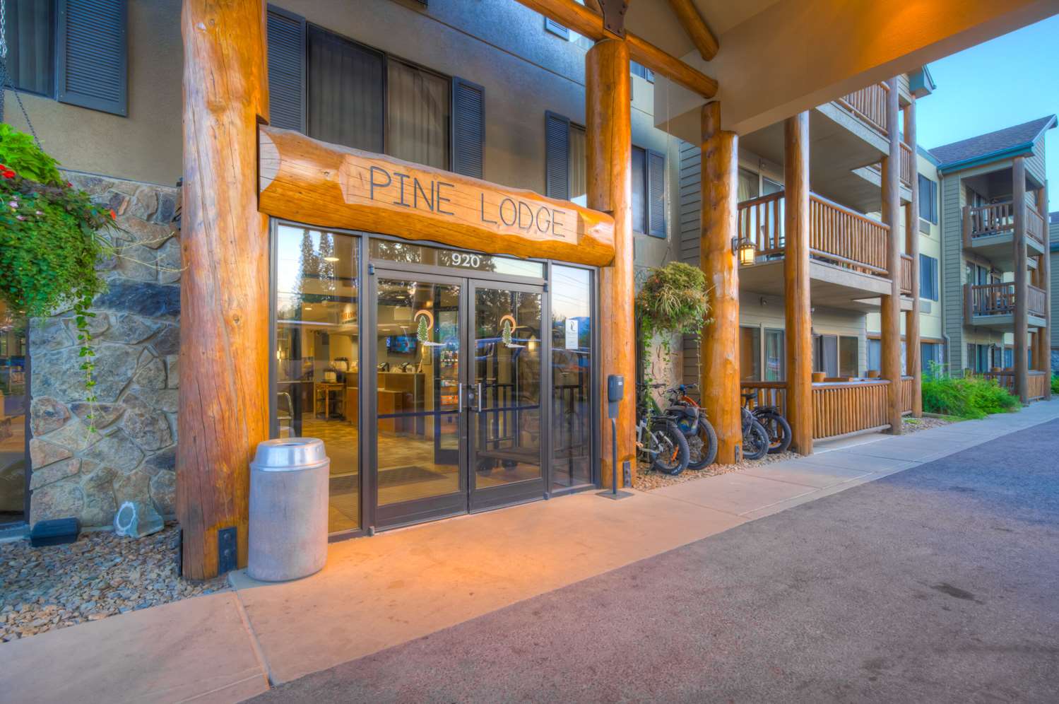 The Pine Lodge on Whitefish River 47/54