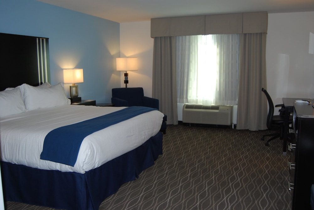 Suite, King Bed, Extra Floor Space، Holiday Inn Express Suites Springville South Provo Area 2/6