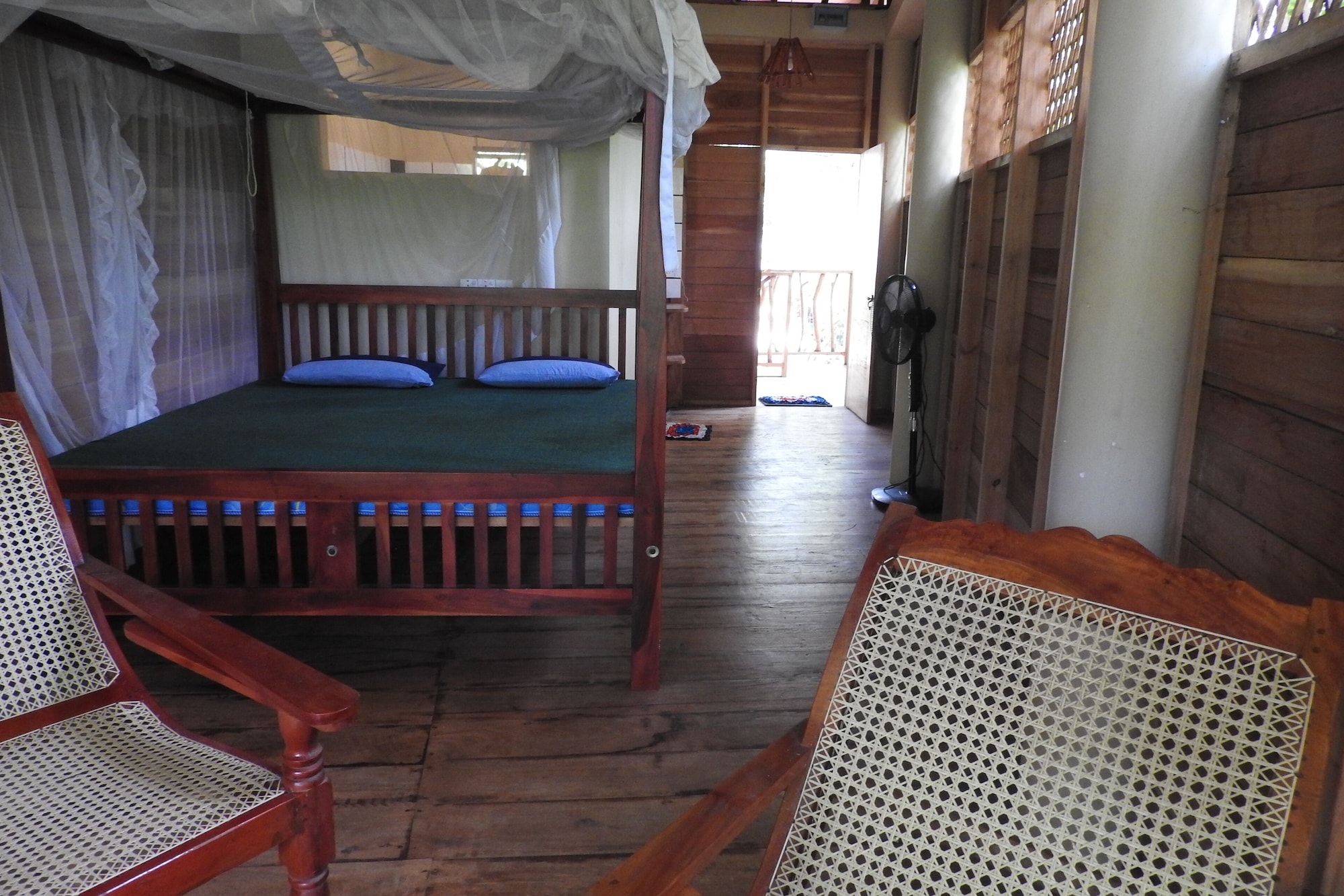 غرفة بانورامية بسرير كينج، Riverside Cabana Yala 2/4