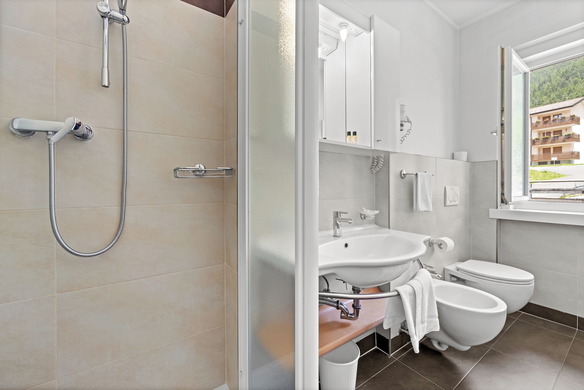 1 Bedroom, Apartment, 2 Double Beds, Balcony, North Wing, Residence Lagorai 6/6