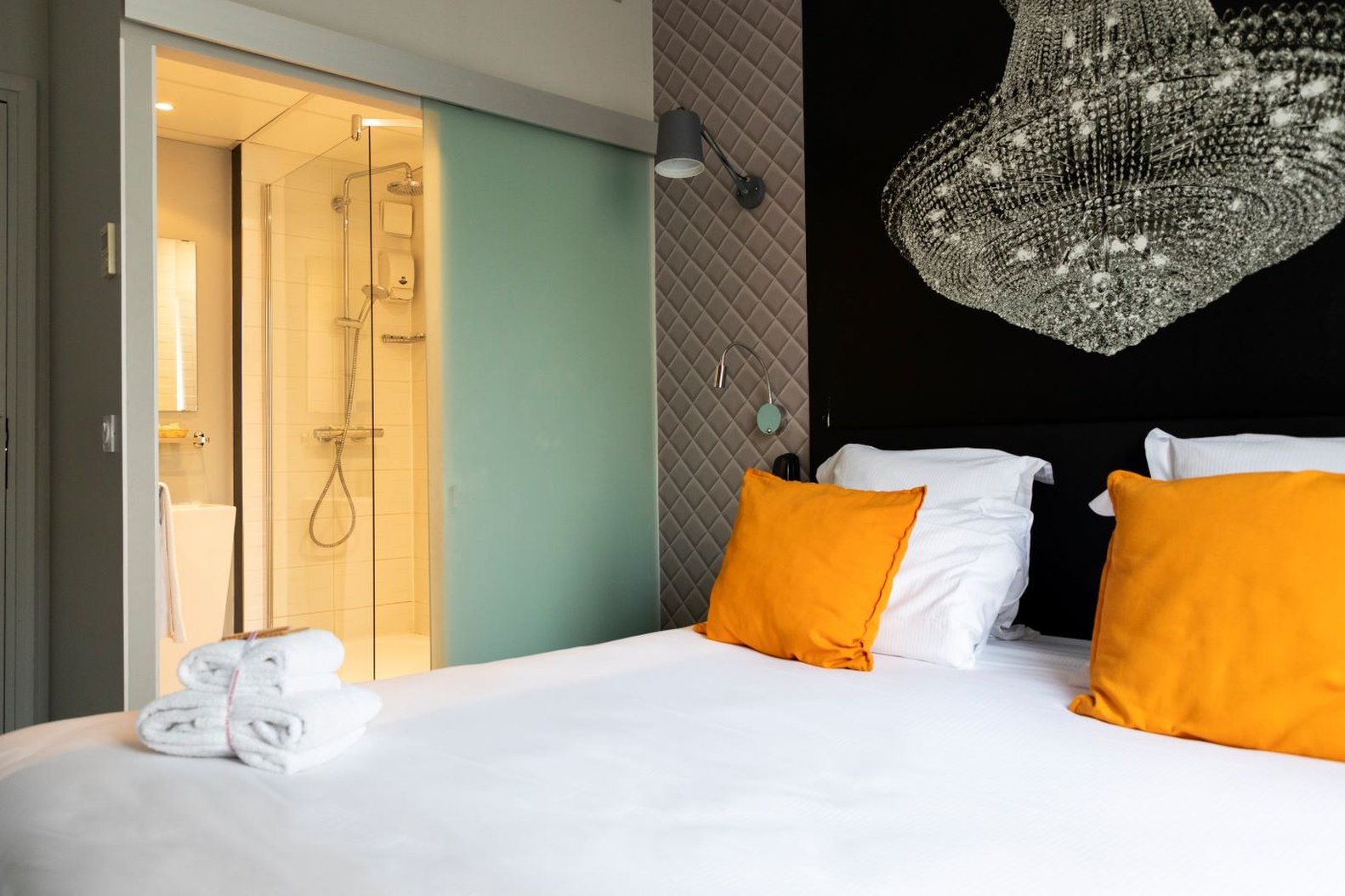 Porte de Versailles Hotel 32/48