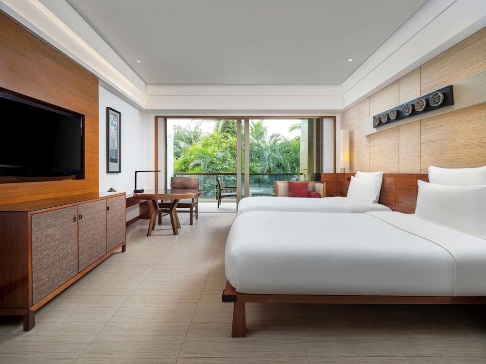 Pullman Oceanview Sanya Bay Resort and Spa 18/76