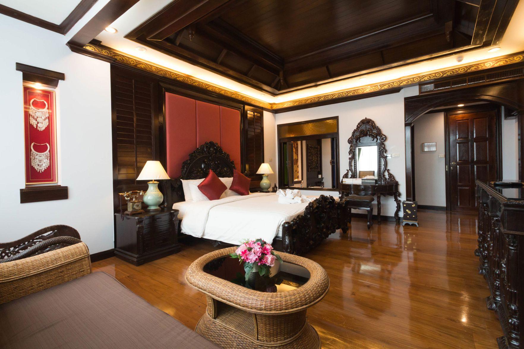 Lanna, Deluxe, Suite, King Bed, Hot Tub