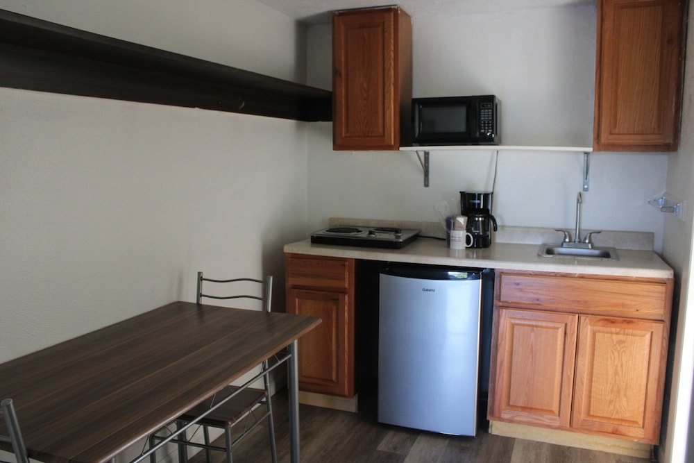 ANS Inn & Suites 37/50