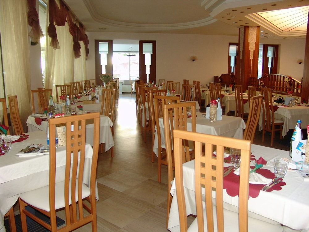 Hotel Excelsior 29/39