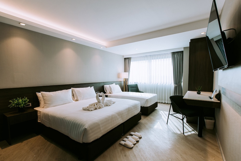 The Rich Hotel Korat 12/65