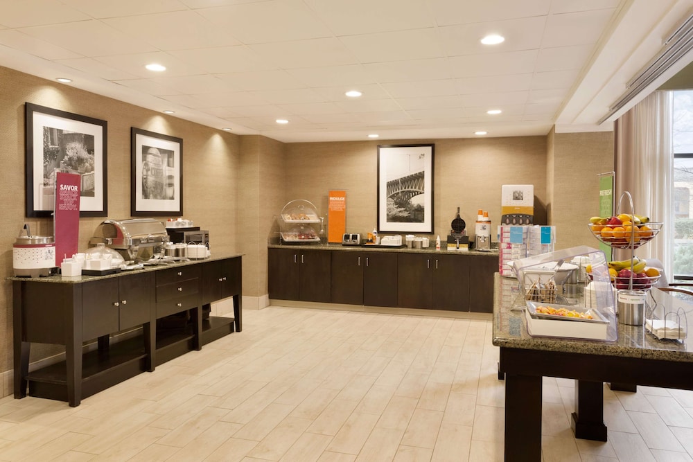 Hampton Inn & Suites Birmingham East Irondale 7/37