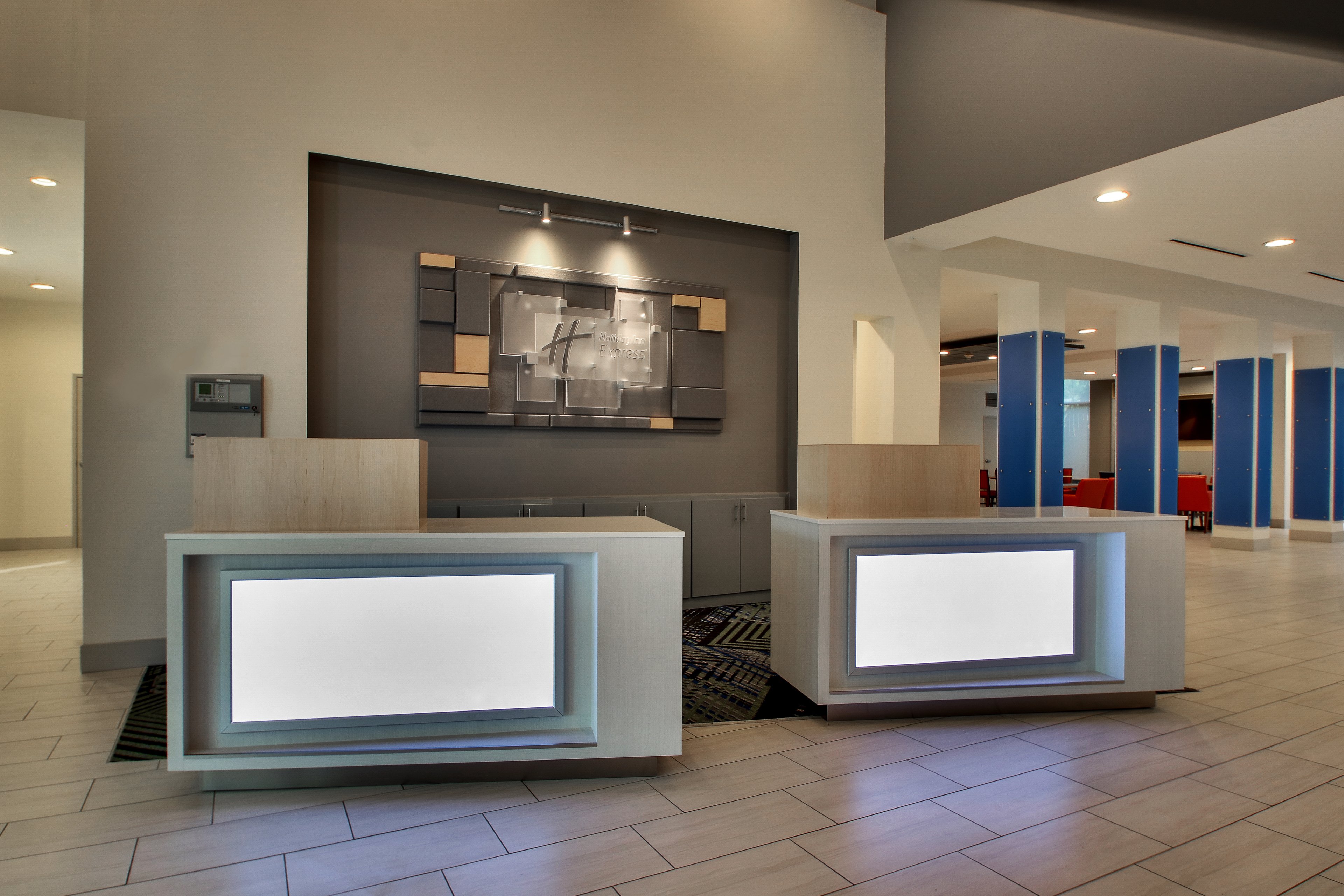 Holiday Inn Express Lexington North Georgetown 15/48