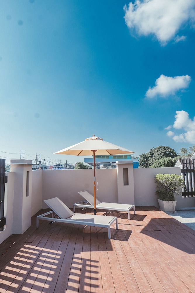 Ratana Apart Hotel At Chalong 72/74