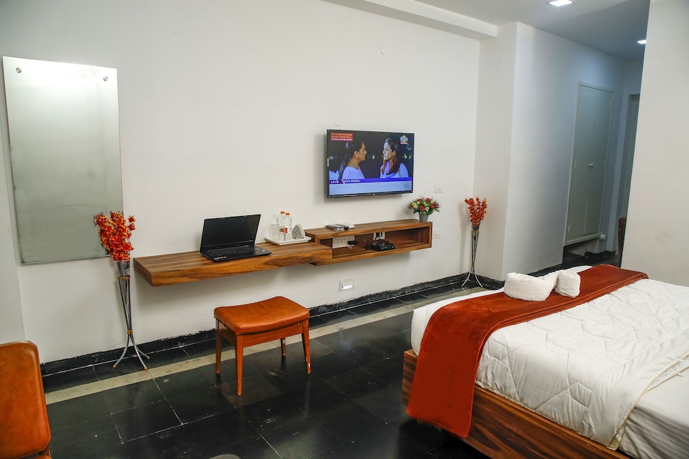 Amaravathi Hotel 10/17
