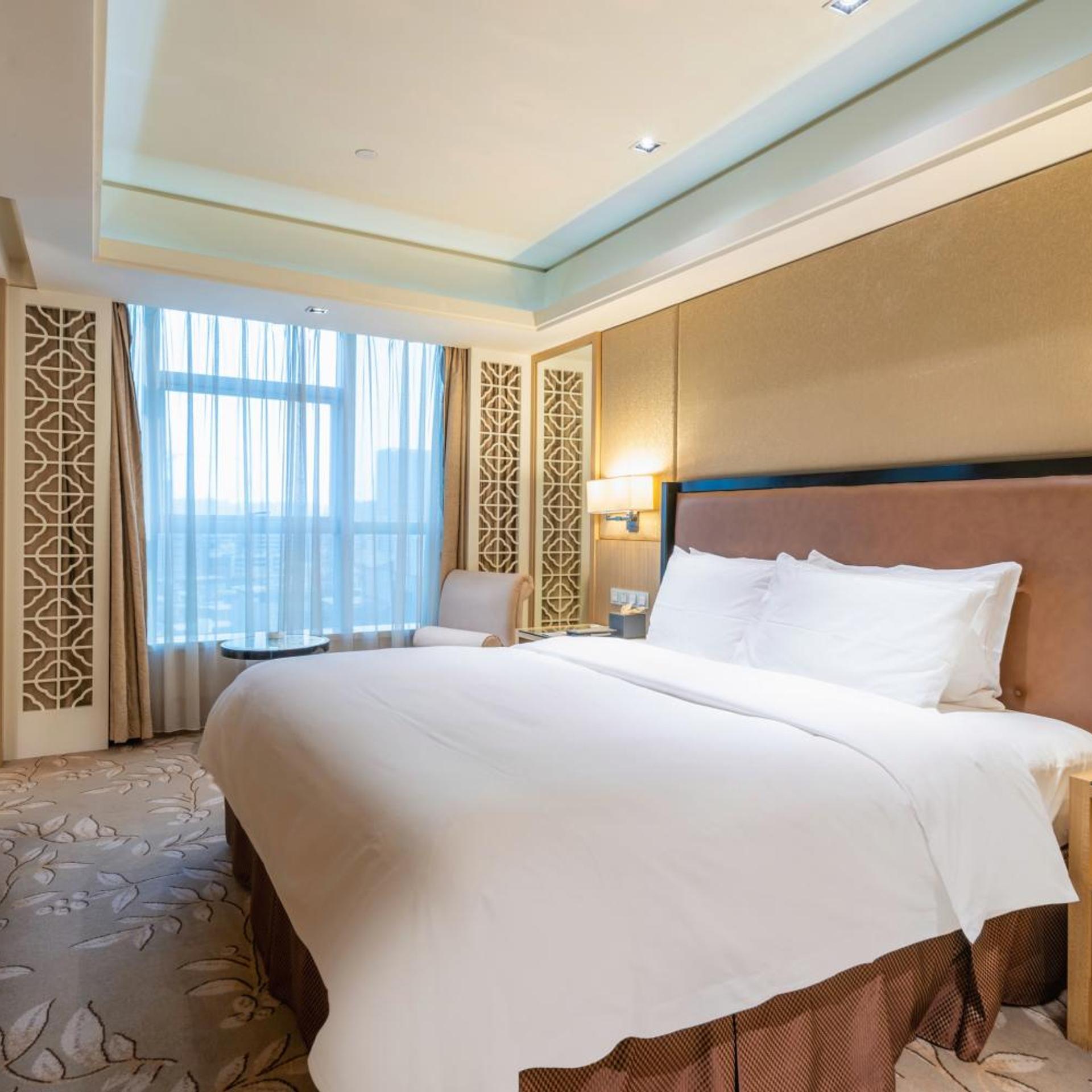 Exquisite, Suite