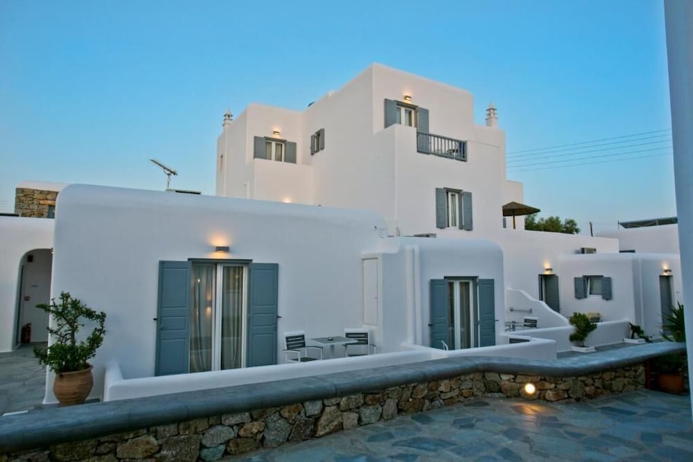 Anna Maria Mykonos Hotel 57/66