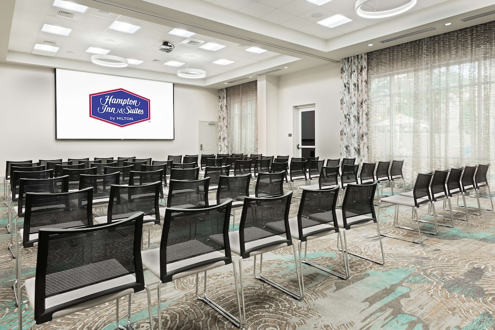 Hampton Inn & Suites Atlanta Buckhead Place Ga 39/44