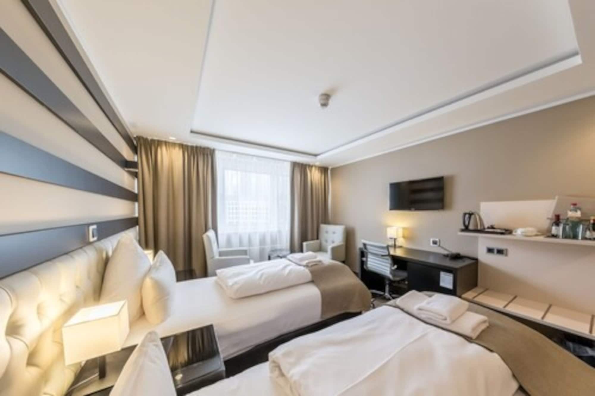 BASIC, TWIN BEDS