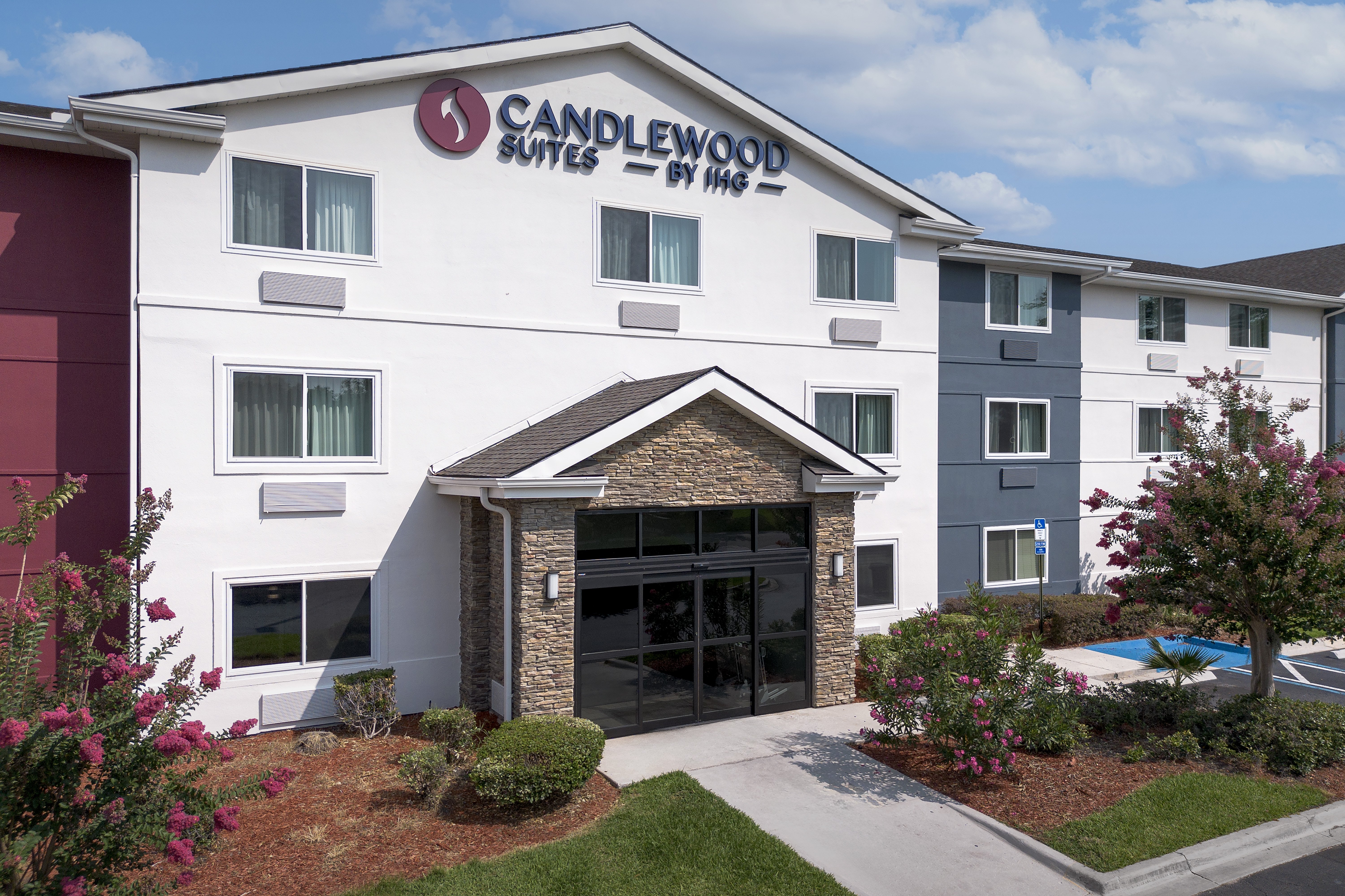 Candlewood Suites Jacksonville Southpoint by IHG 2/70