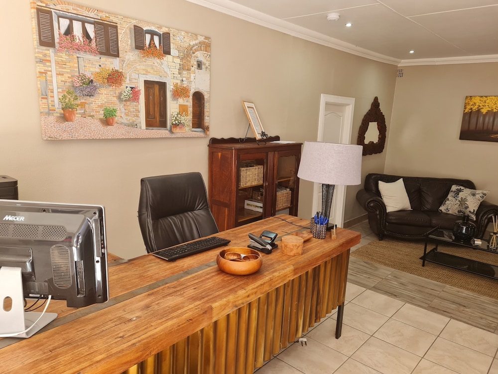 Dara Guest House 28/36