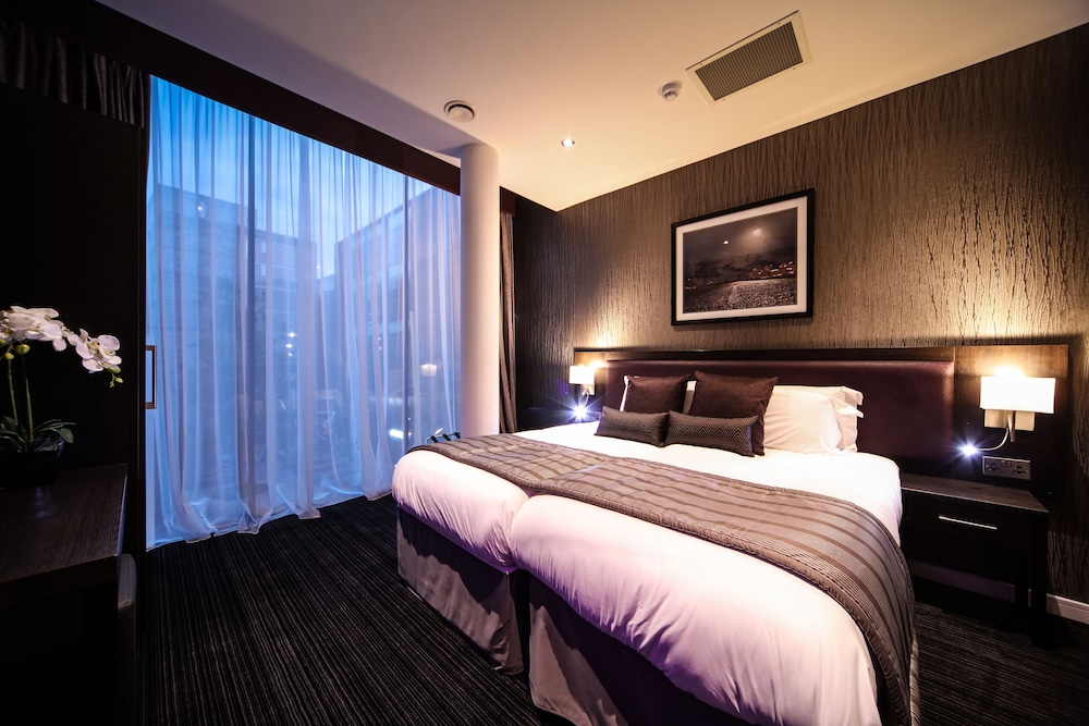 EPIC, PENTHOUSE
