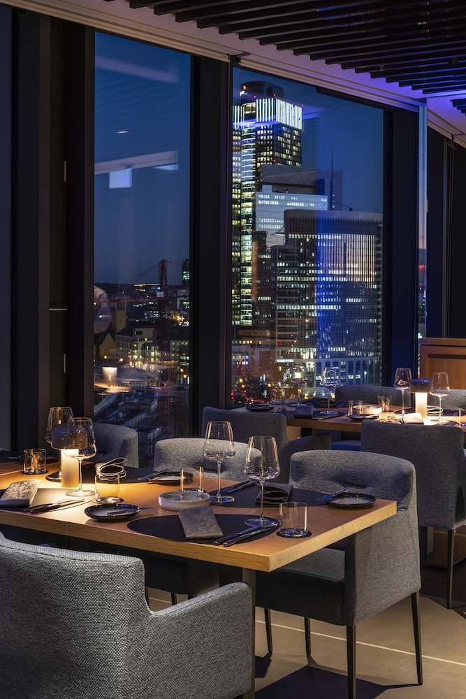 MELIA FRANKFURT CITY 51/65