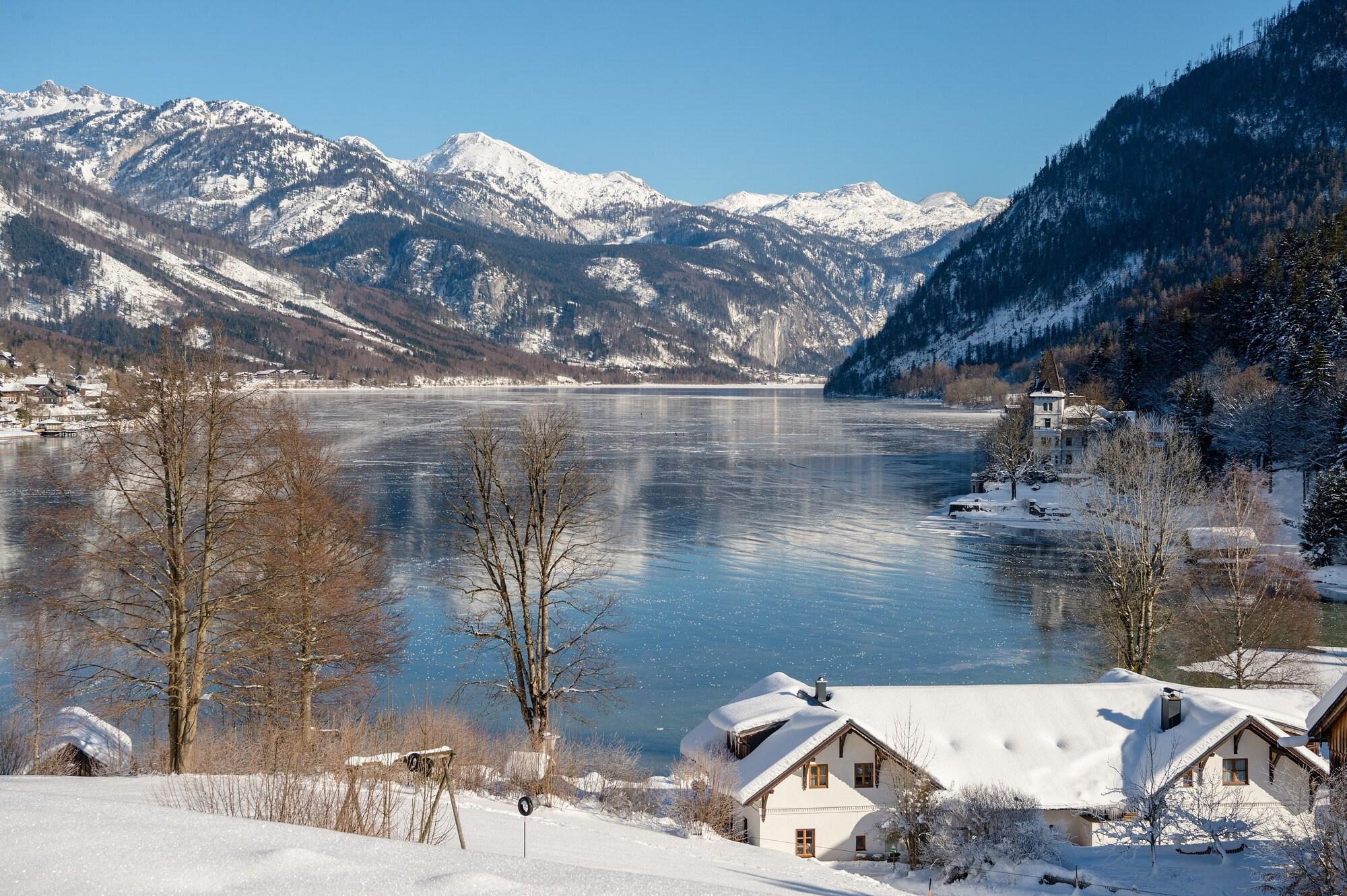 Seeblick Hotel And Villas 37/43