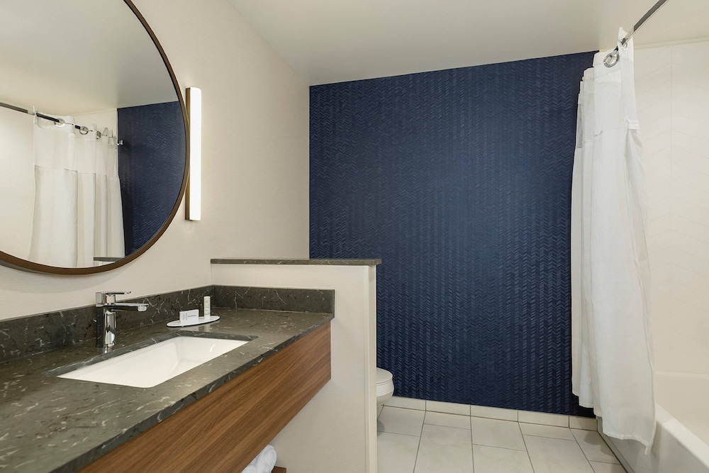 Fairfield Inn & Suites By Marriott Des Moines Downtown 8/31
