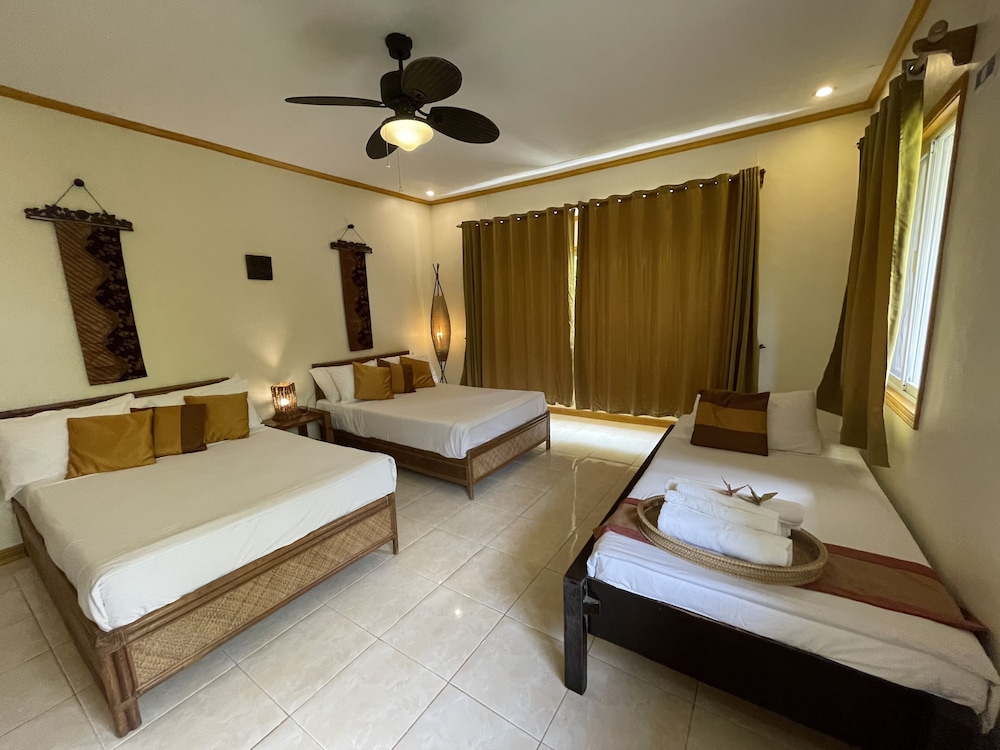 Palms Cove Resort 29/73