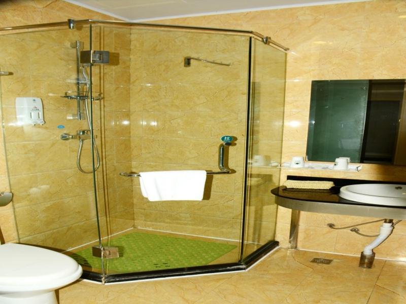 GreenTree Inn Shanxi Taiyuan Gujiao East Dachuan Road Express Hotel 40/50