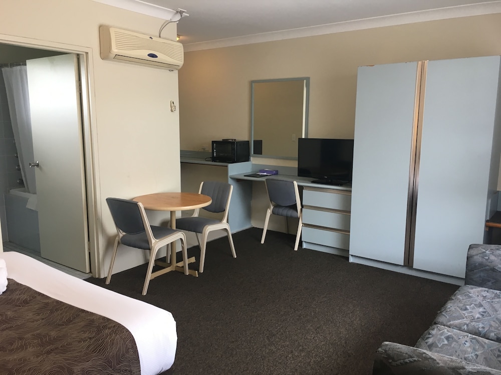 ABCOT INN 36/58