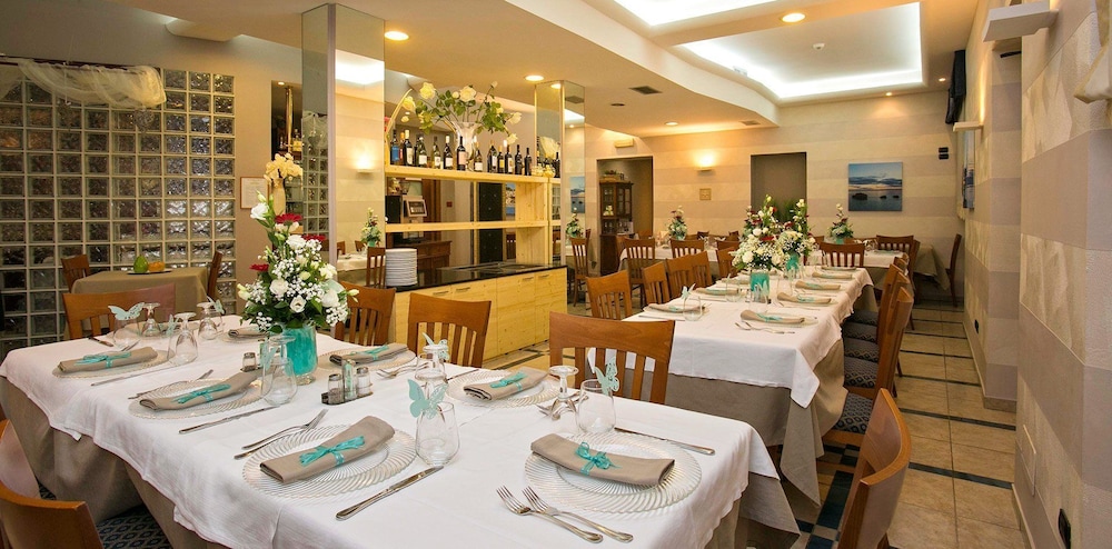 Hotel Lo Squalo 23/41