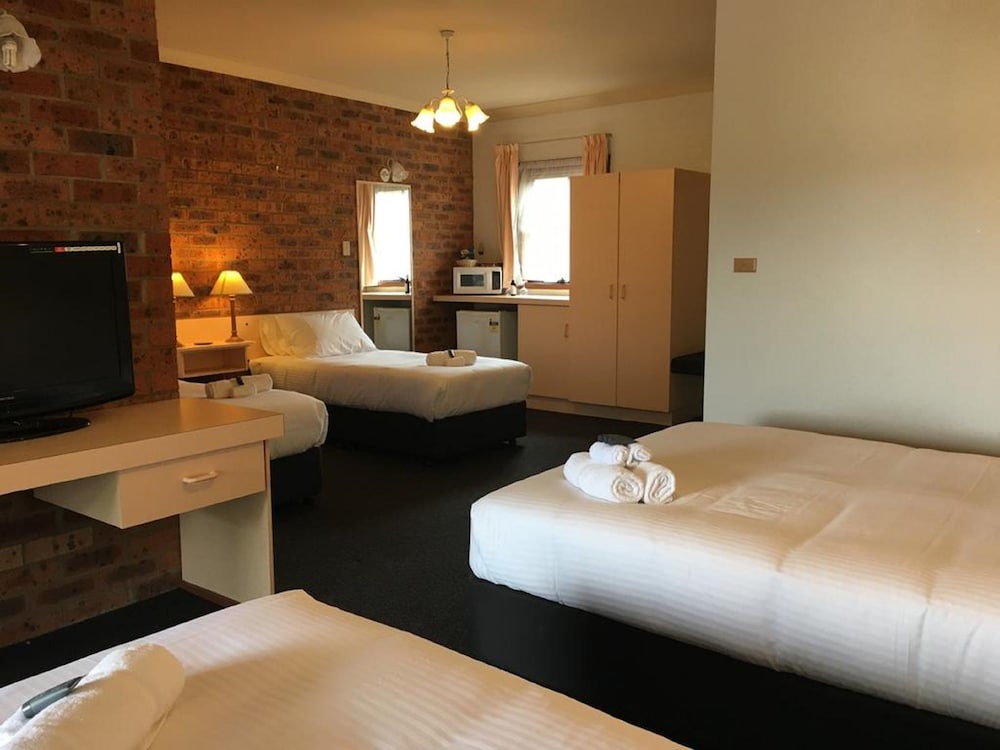 Bega Downs Motor Inn 22/44