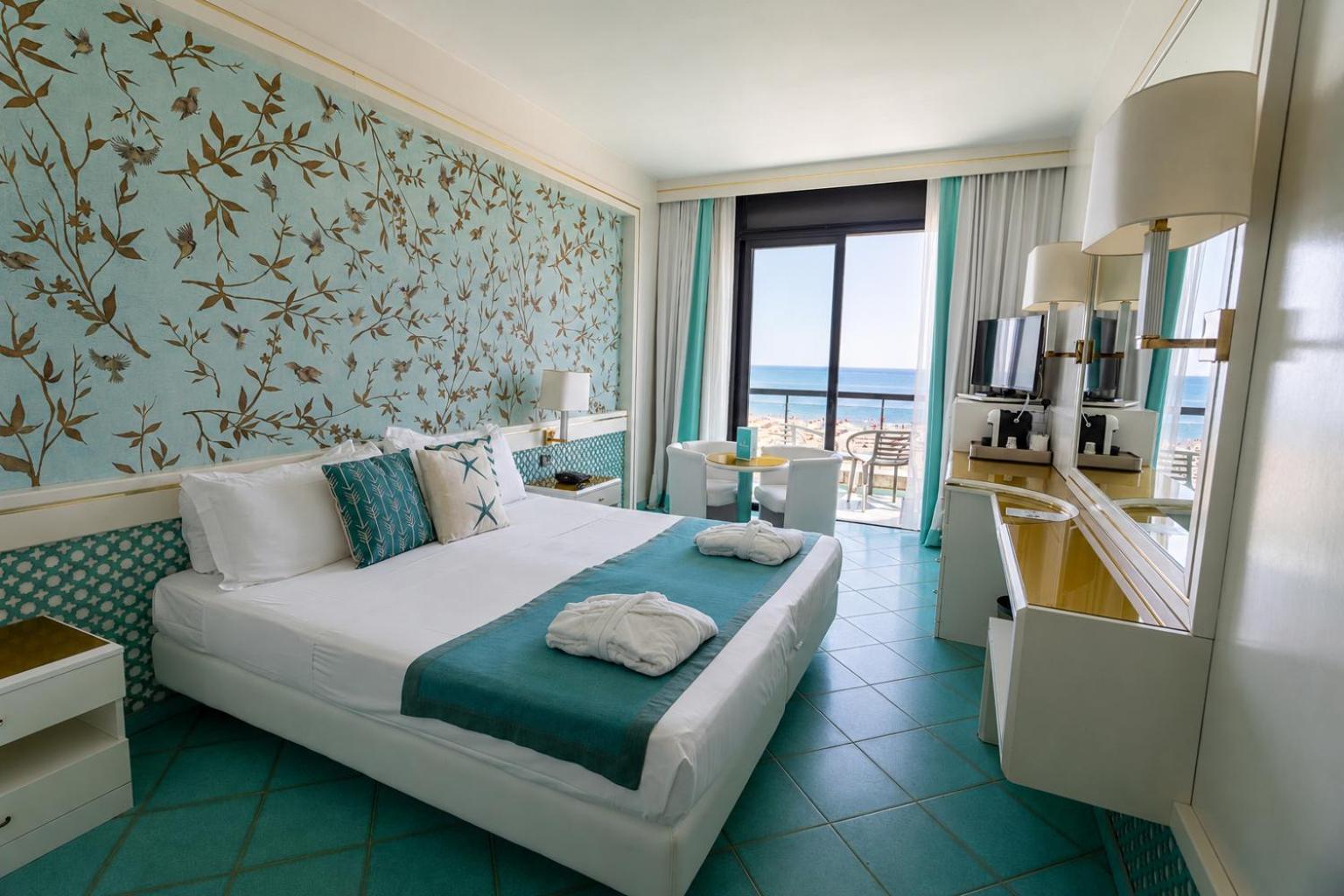 Superior, Double or Twin Bed, Sea View