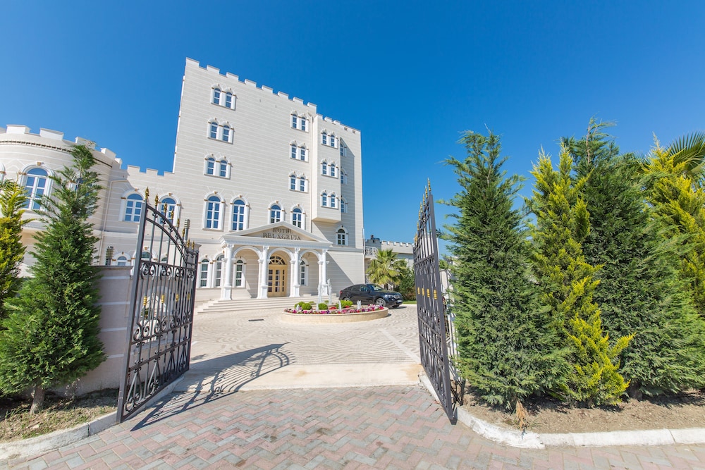 Hotel Belagrita 33/40