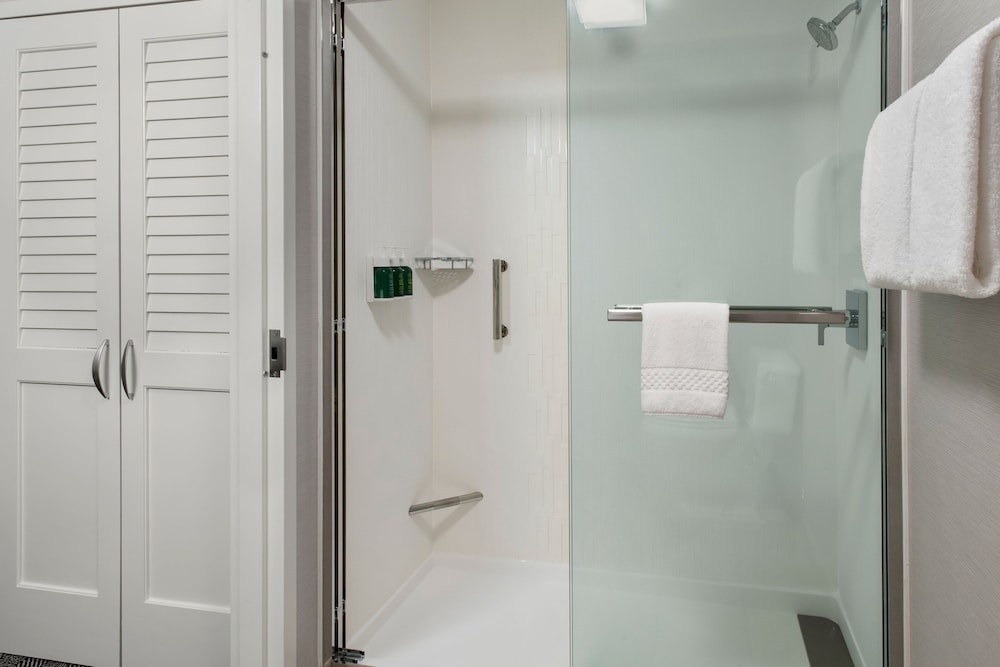 Room at Courtyard by Marriott Silver Spring North/White Oak, SILVER SPRING - MD