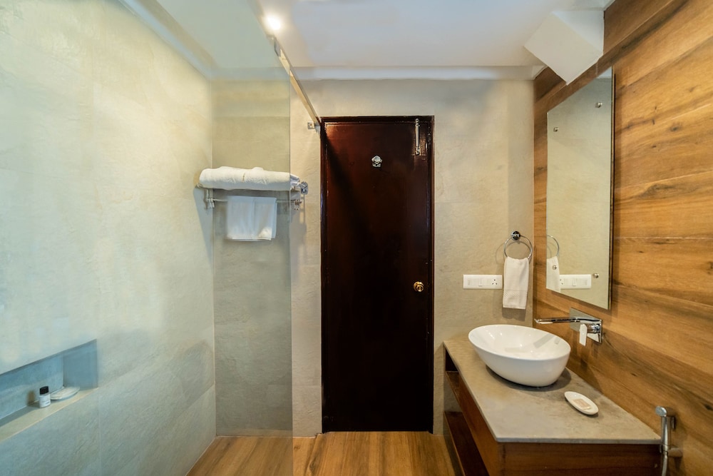 Country Inn Nature Resort Bhimtal 45/46