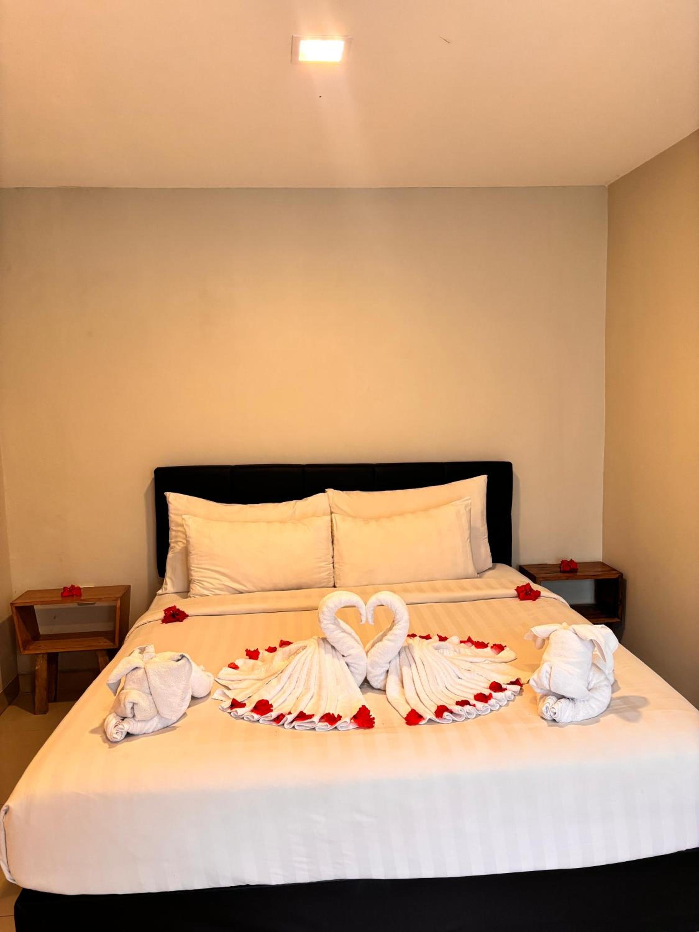 SUPERIOR, DOUBLE BED