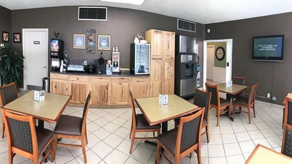 Wingfield Inn 41/46
