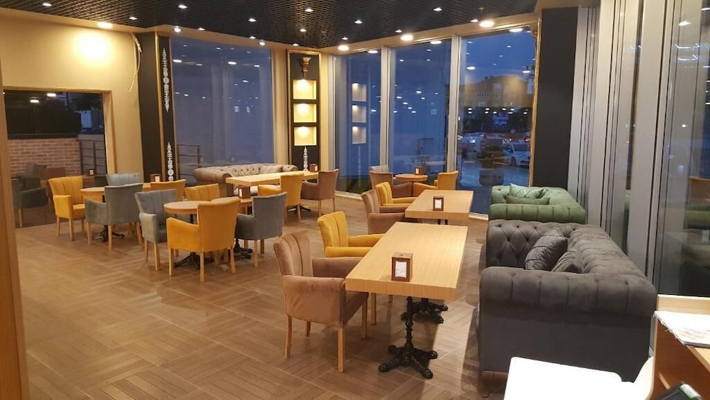 SKYPORT ISTANBUL HOTEL 35/52