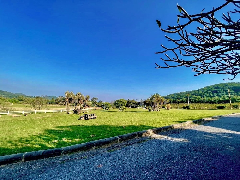Phureenun Resort 40/50