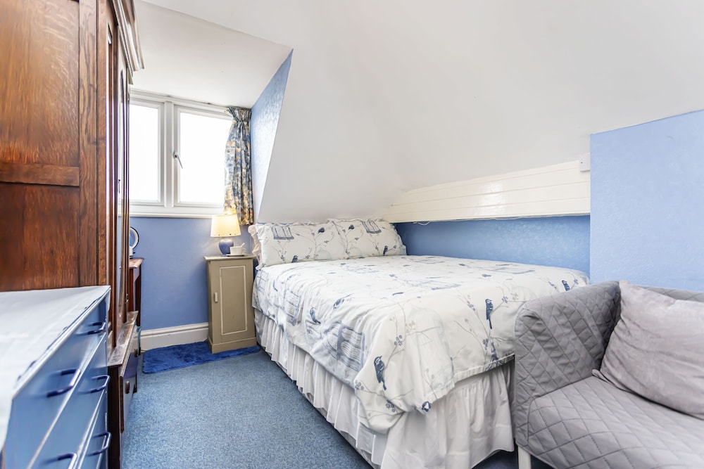 The Ravensbourne Hotel 29/51