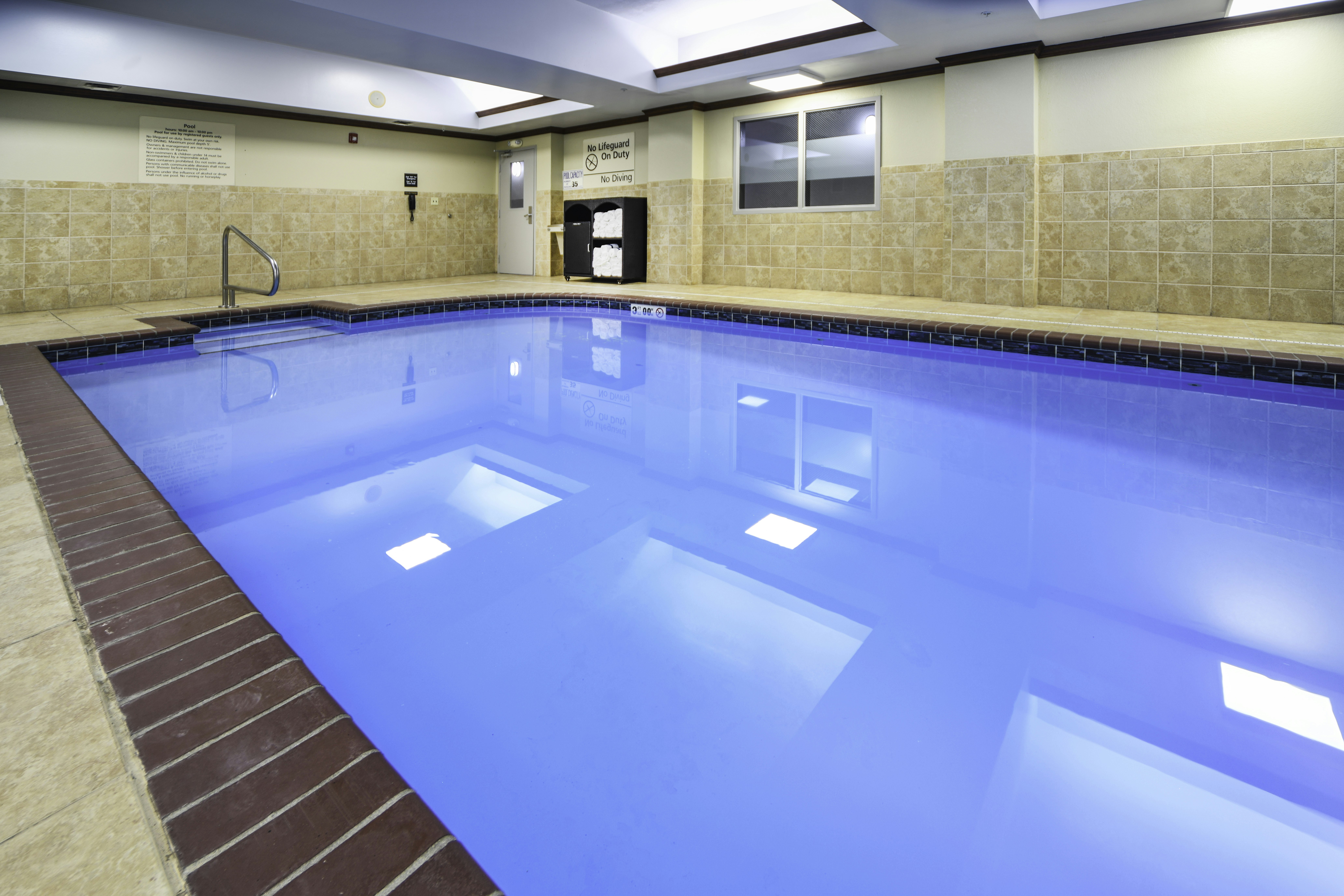 Hampton Inn Bryant 12/37
