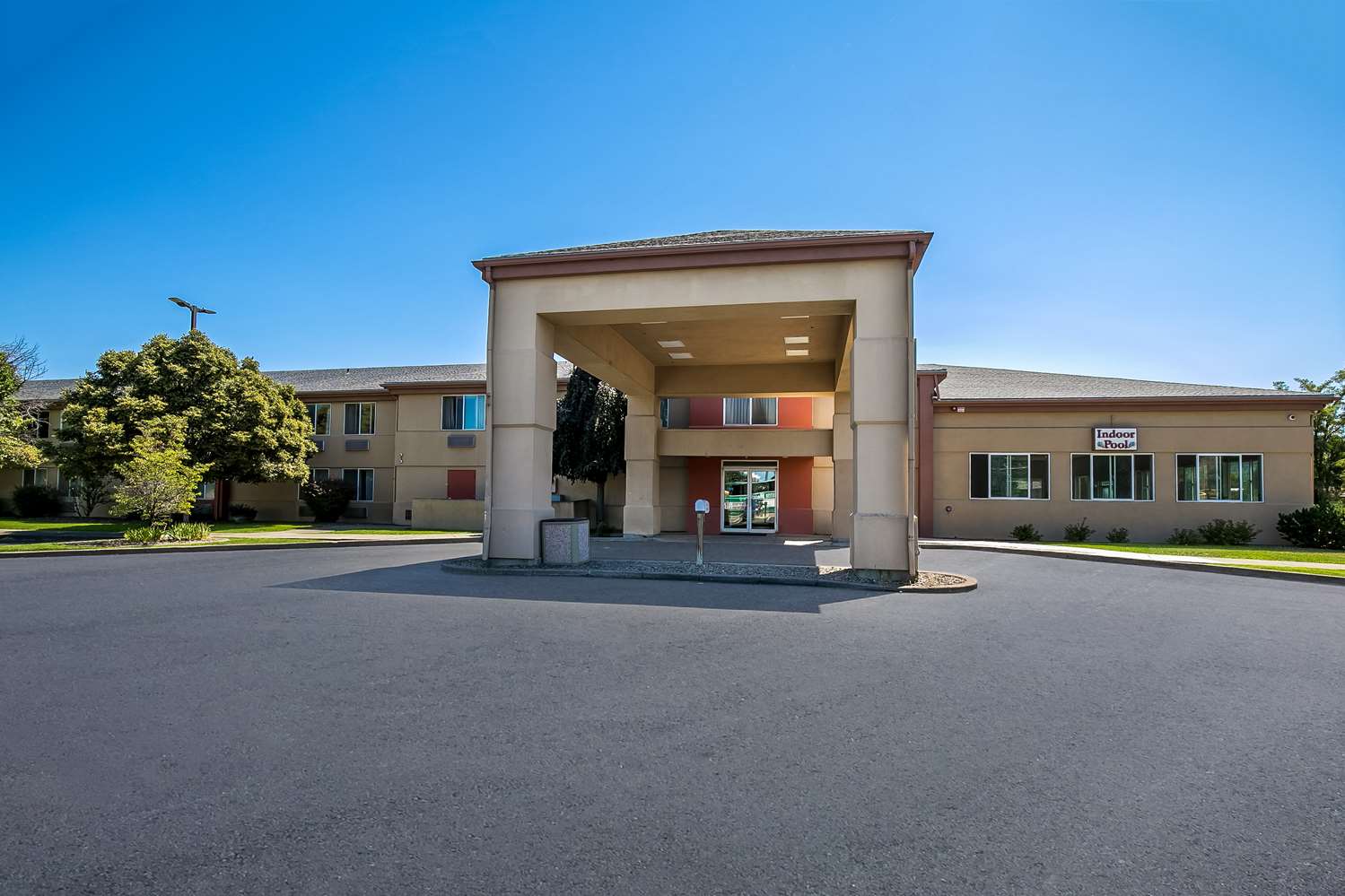 Americas Best Value Sandman Inn 36/37