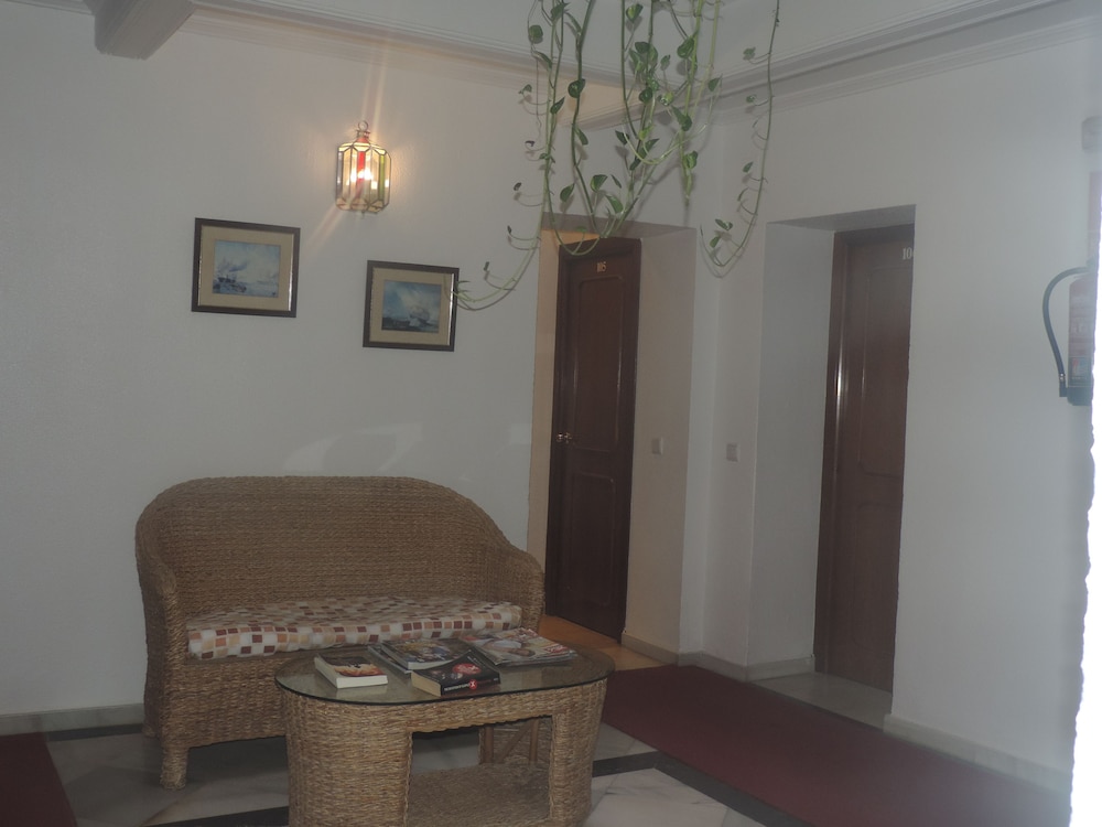 Hostal Bahía 39/50