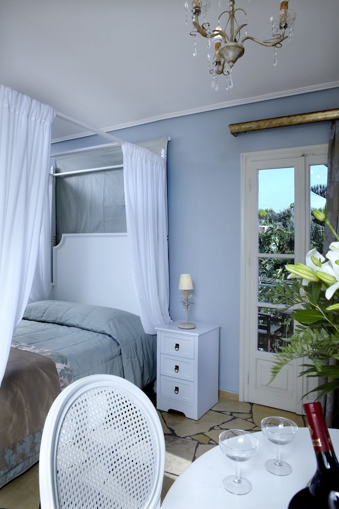 Dafnoudi Hotel Apartments 15/44