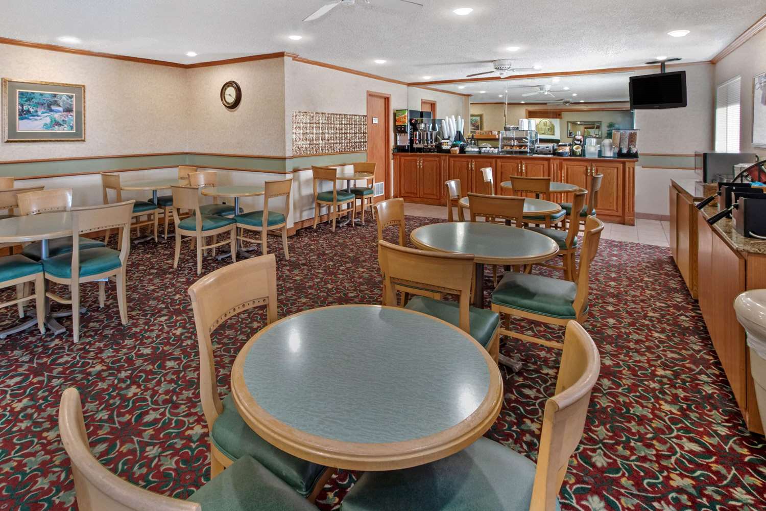La Quinta Inn & Suites by Wyndham Albuquerque Journal Ctr NW 31/49