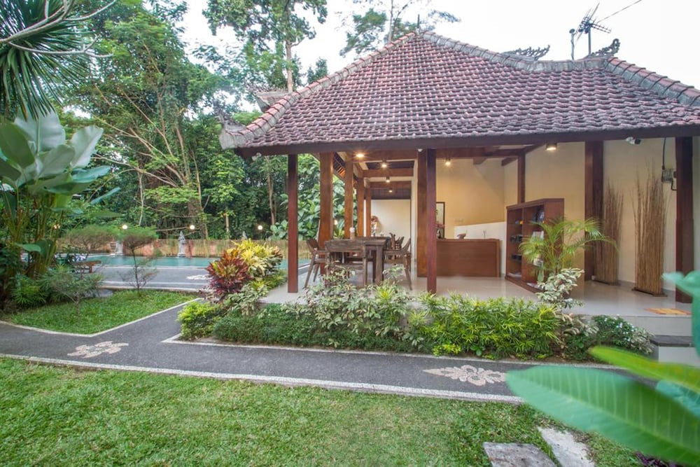 Adi Jaya Cottages 4/50