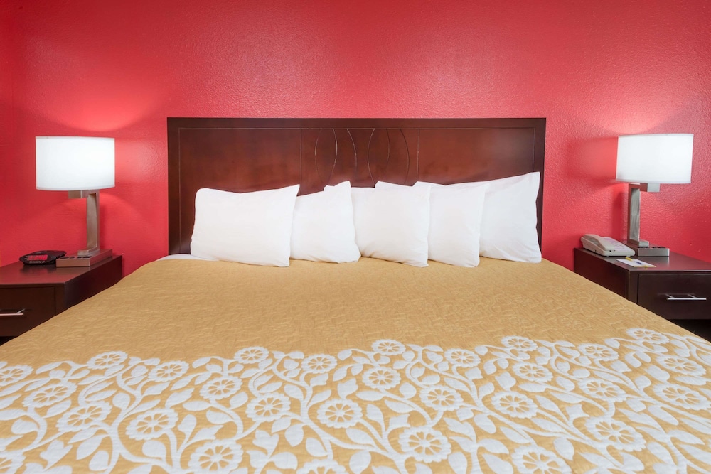 Days Inn Mexico 3/14