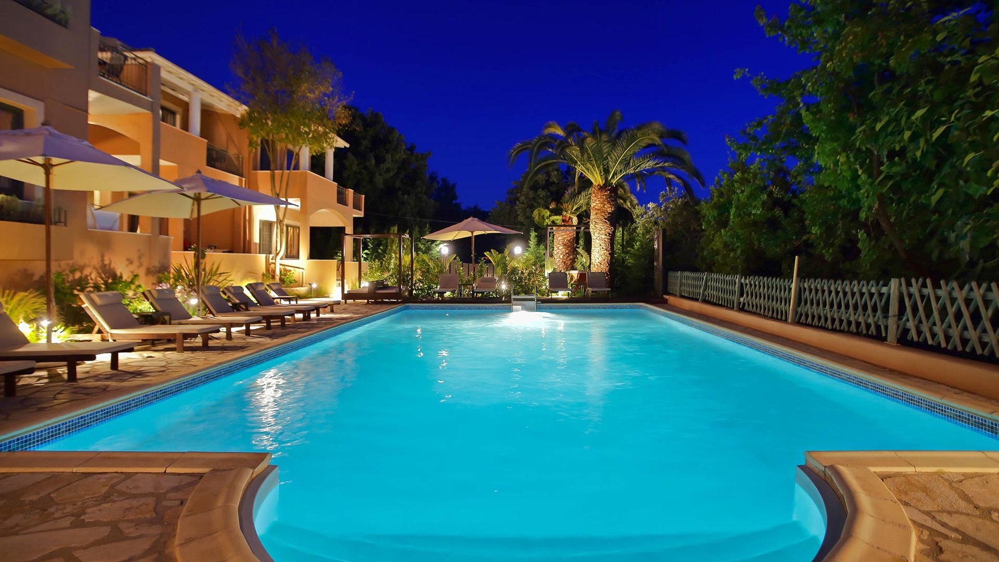 Lena Mare Boutique Hotel 48/50